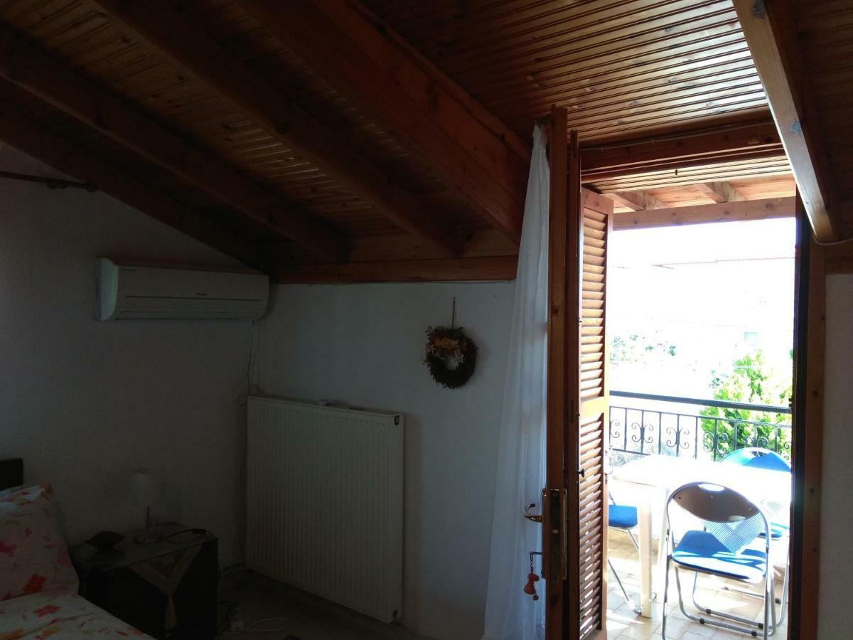 Family Seaside House In Mouries Paralia Dionysiou Exterior foto
